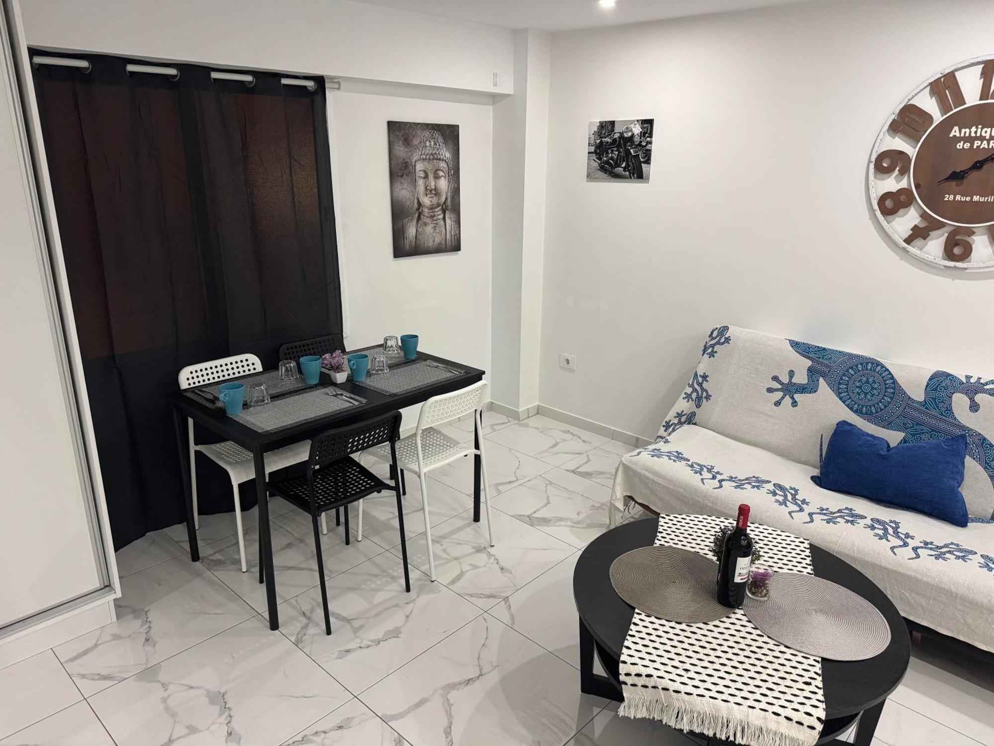Heart Of Cristianos Modern Close To The Sea In Tenerife Apartament Los Cristianos (Tenerife)