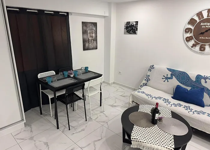 Heart Of Los Cristianos Modern Apartment Close To The Sea In Tenerife