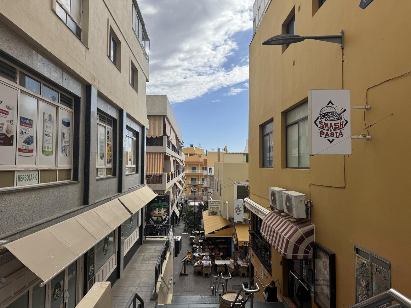 Heart Of Cristianos Modern Close To The Sea In Tenerife * Los Cristianos (Tenerife)